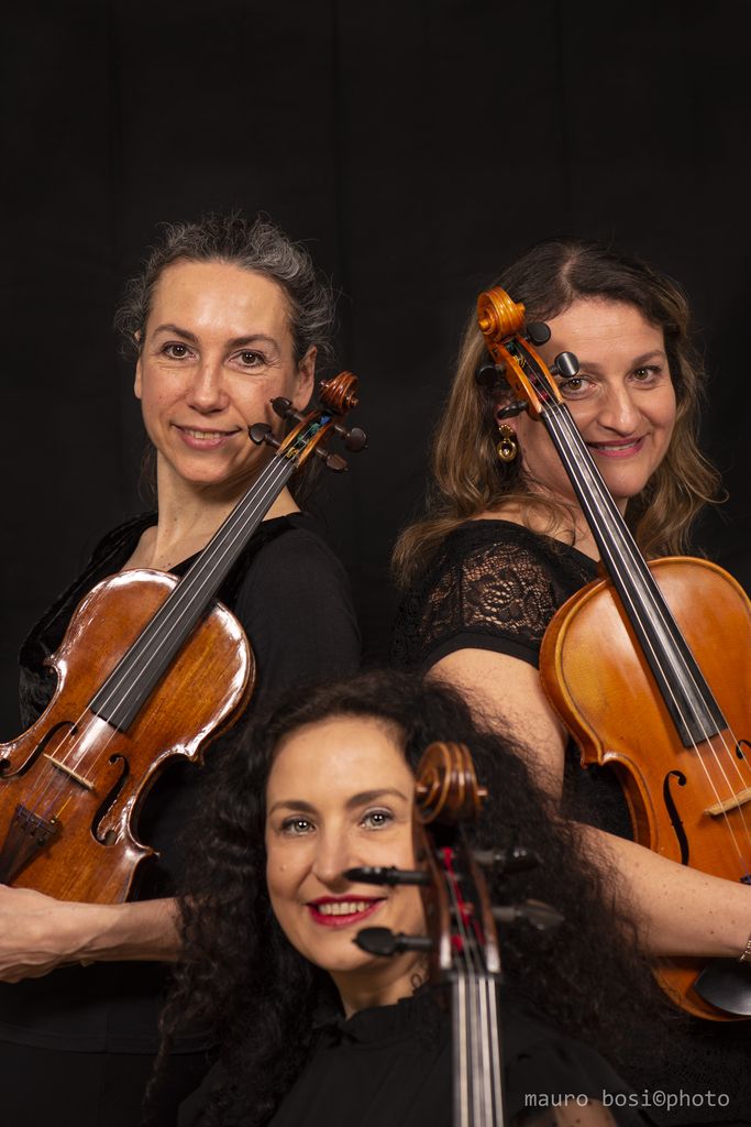 MerryStrins Ensemble - Manuela Trombini, Elisa Nanni, Cecilia Zanni